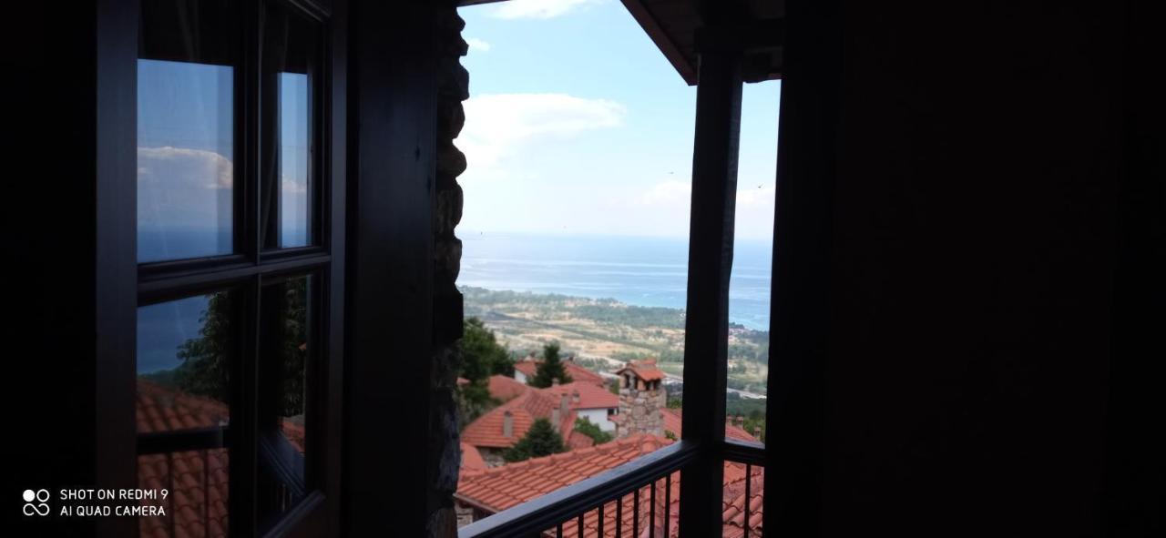 Enastron Guesthouse Palaios Panteleimonas Extérieur photo