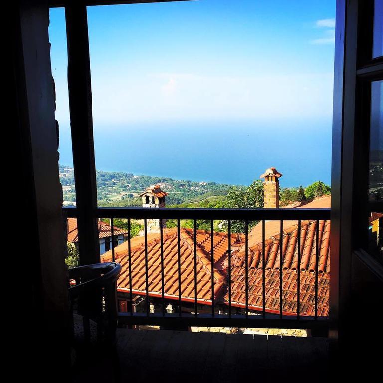 Enastron Guesthouse Palaios Panteleimonas Chambre photo