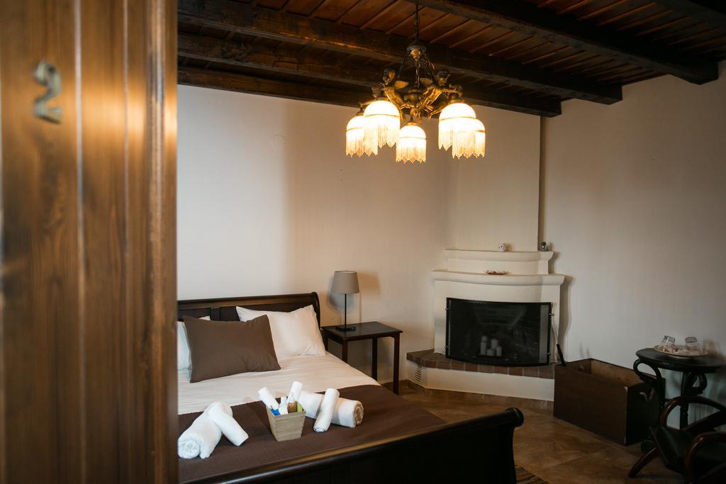 Enastron Guesthouse Palaios Panteleimonas Chambre photo
