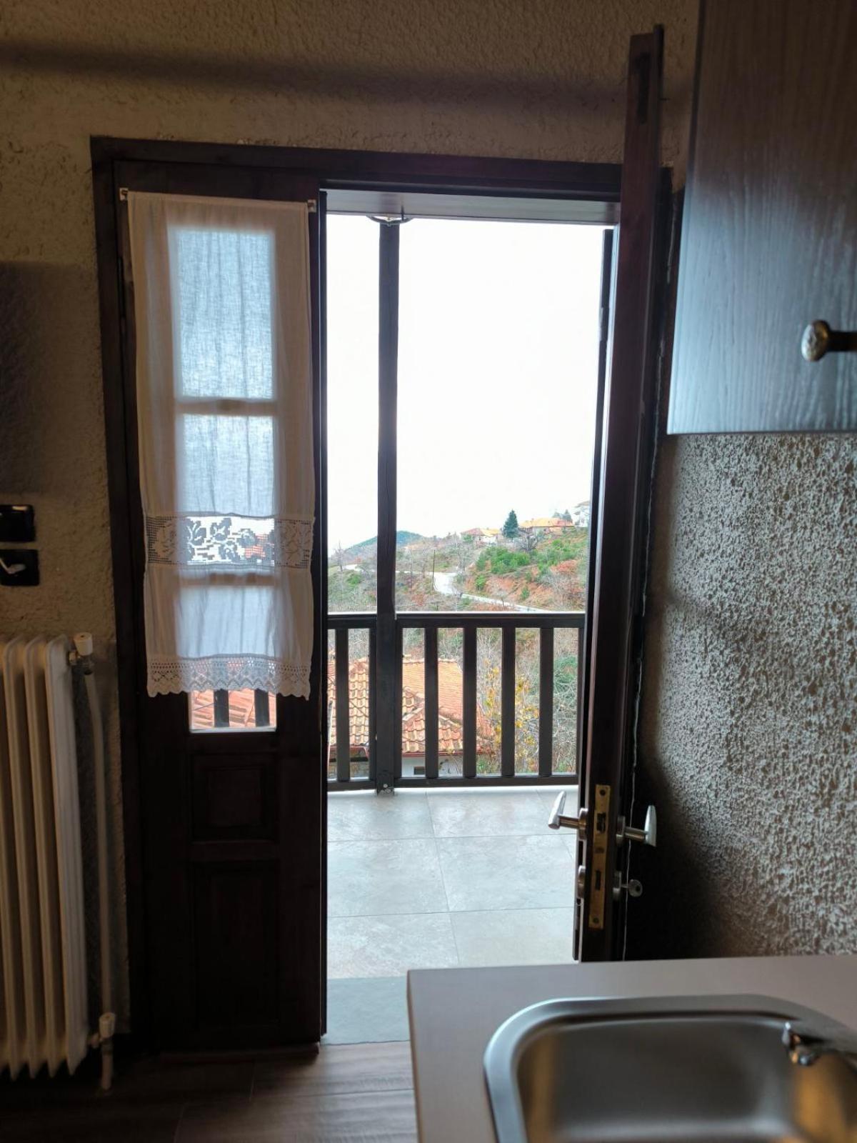 Enastron Guesthouse Palaios Panteleimonas Extérieur photo